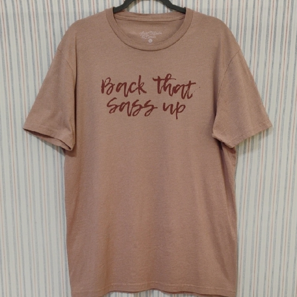 Live Outside The Limits Graphic T-Shirt "Back Up That Sass" XL